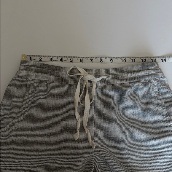Caslon Linen Shorts Striped Lightweight Summer Shorts Crochet Trim Beachy XS - Picture 6 of 9